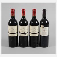 Vier Flaschen Rotwein111