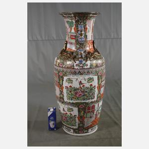 Große Bodenvase