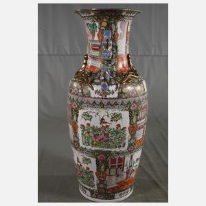 Große Bodenvase