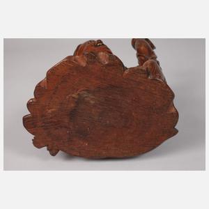 Figürliche Schnitzerei