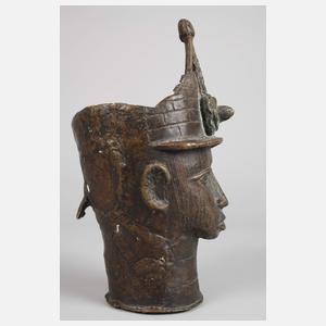Bronzekopf im Ife-Stil