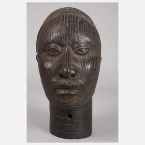 Bronzekopfstück eines Oni