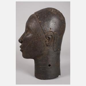 Bronzekopfstück eines Oni