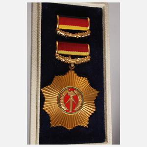 Vaterländischer Verdienstorden Bronze, Silber und Gold