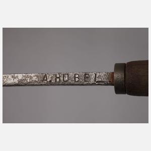 Zwei historische Waffen