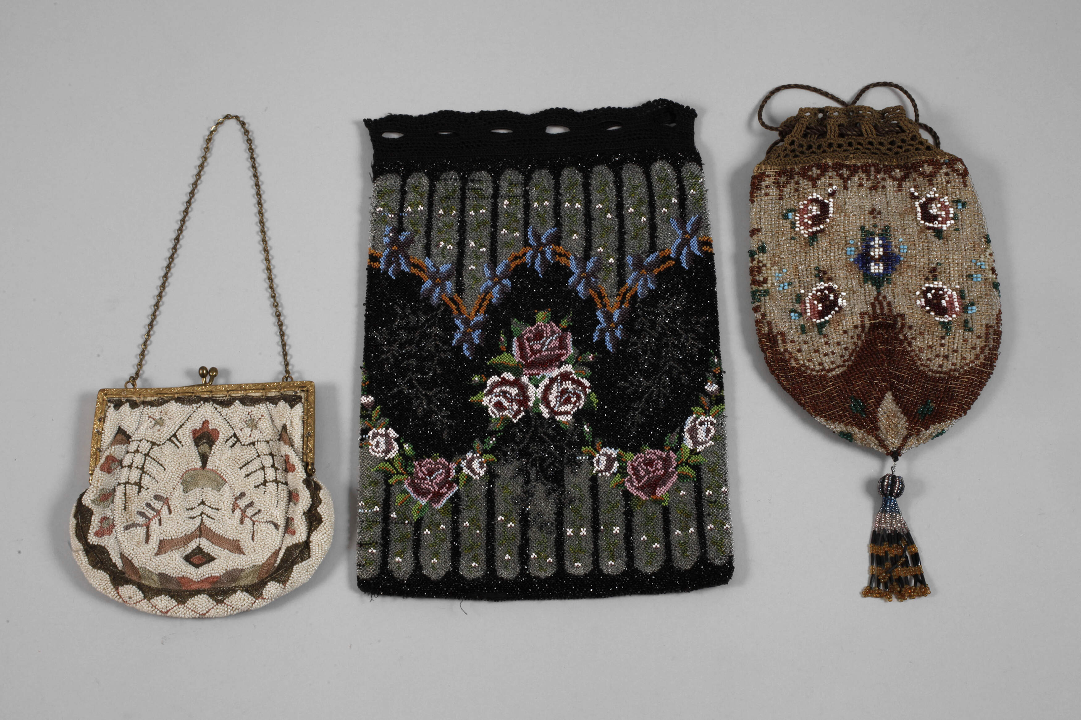 Drei Perltaschen