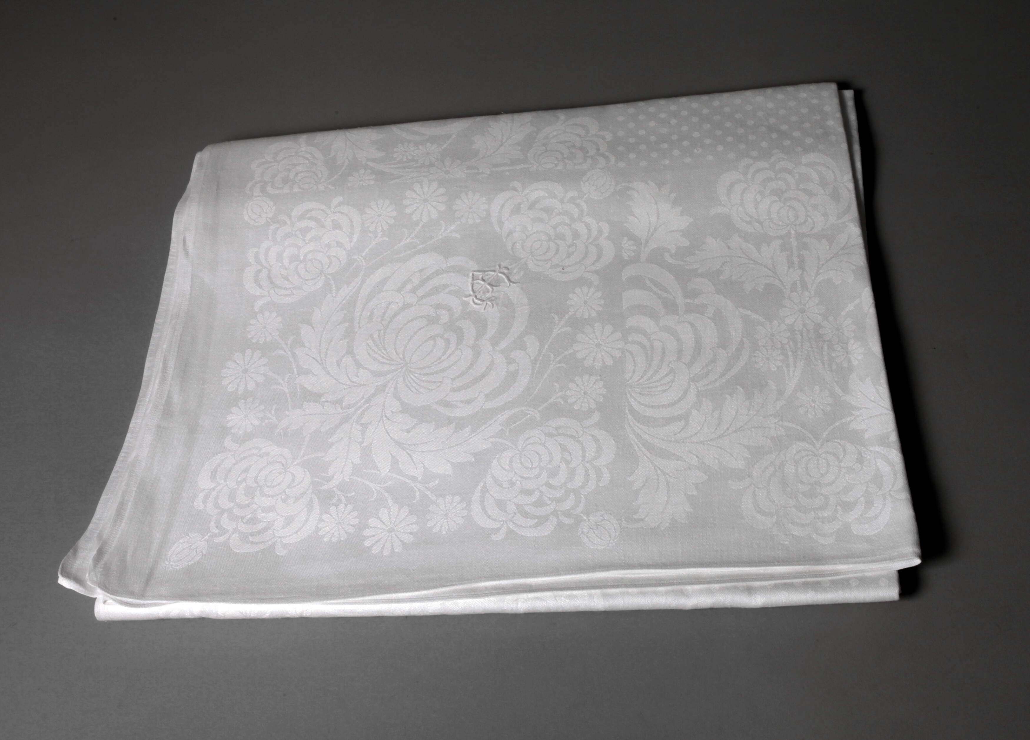 Tafeltuch Chrysanthemendekor