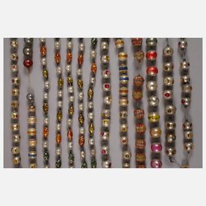 Lauschaer Christbaumschmuck als Kugelketten