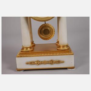 Kleine Portaluhr Alabaster