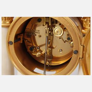 Kleine Portaluhr Alabaster