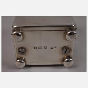 Silberne Tischuhr England