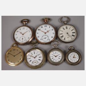 Uhrenkonvolut in Kiste