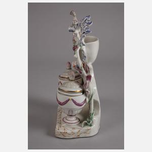 Klassizistischer Uhrenständer