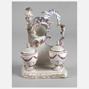 Klassizistischer Uhrenständer