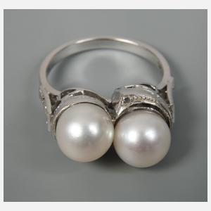 Damenring mit Perlen und Diamanten