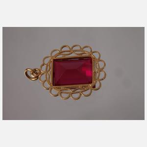 Anhänger mit Steinbesatz