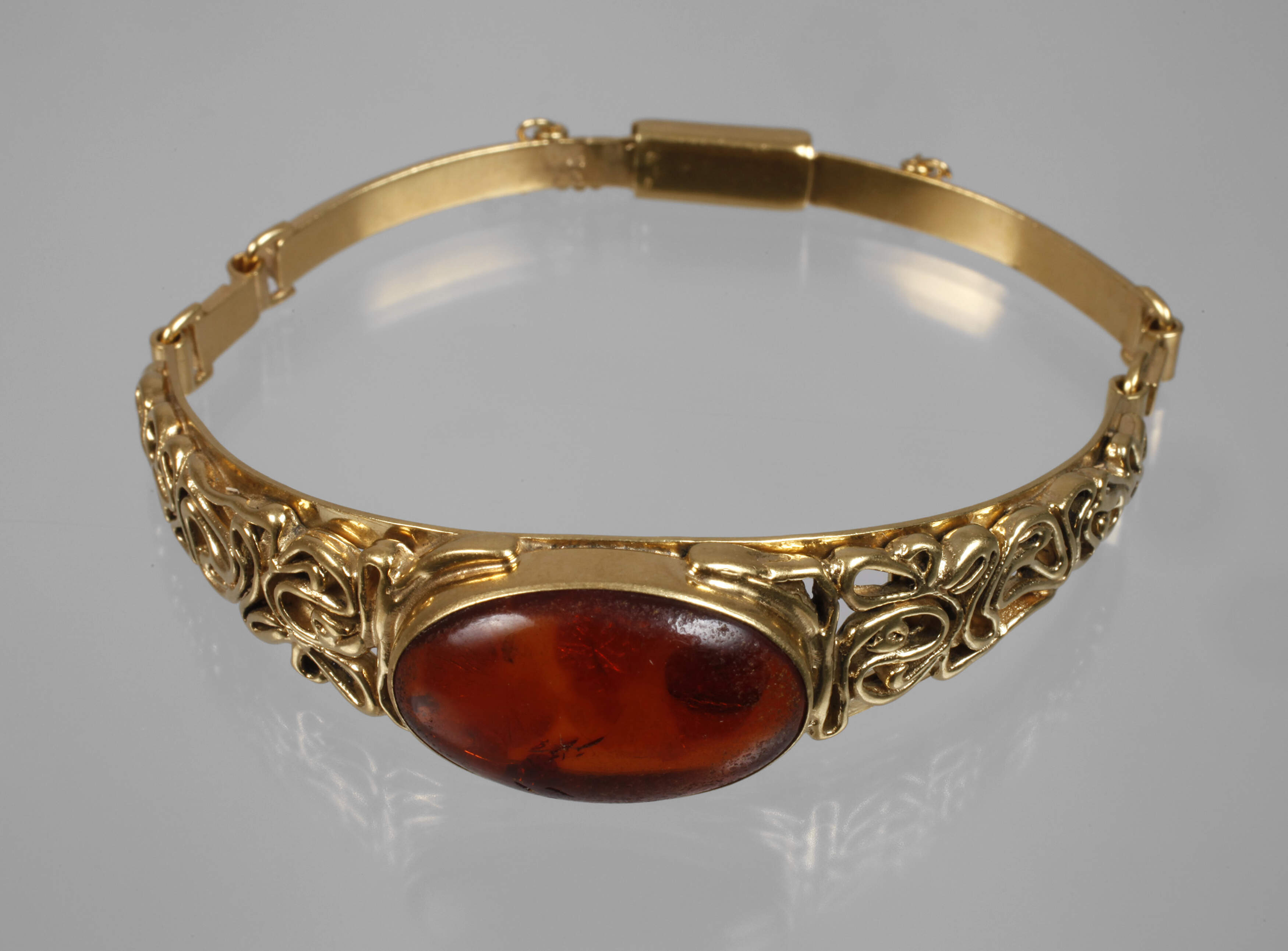 Armreif mit Bernstein