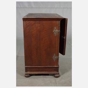 Kleiner Kabinettschrank Renaissance