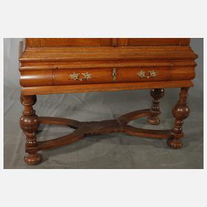 Barocker Stollenschrank