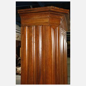 Großer Hallenschrank barock