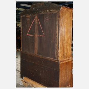 Aufsatzschrank barock