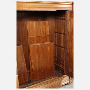 Kleiner barocker Dielenschrank