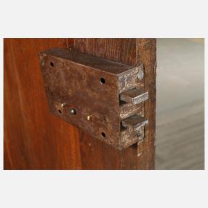 Kleiner barocker Dielenschrank