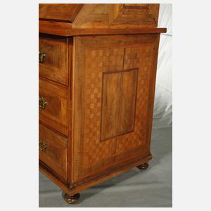 Klassizistischer Aufsatzsekretär