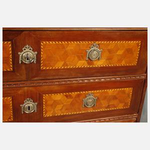 Feine klassizistische Kommode