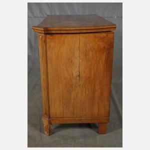 Klassizistische Kommode