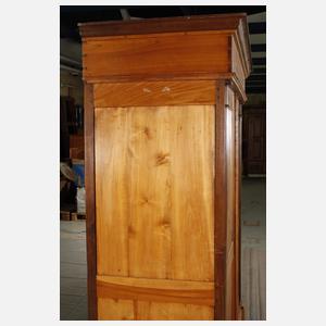 Kleiderschrank Biedermeier