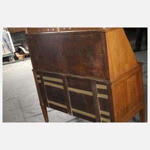 Schrägklappensekretär