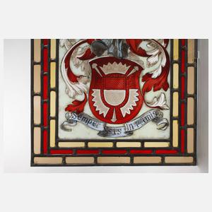 Paar Bleiglasfenster mit Wappenmotiv