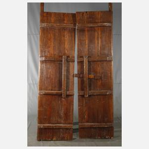 Paar große Türblätter