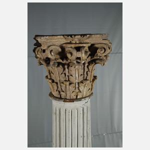 Paar klassizistische Säulen