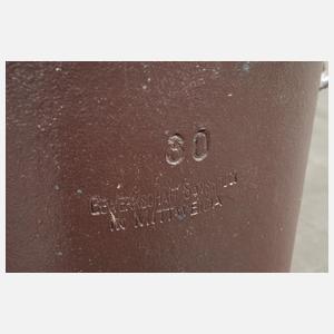 Drei große Steinzeugfässer