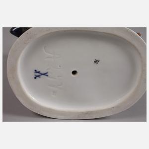 Meissen "Dame, einen Papagei fütternd"