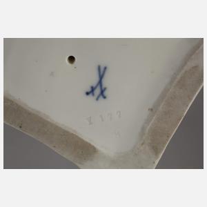 Meissen ”Pfefferfresser auf Sockel”