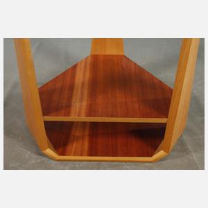 Anthroposophischer Lese- und Rauchtisch