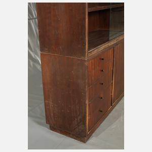 Erich Dieckmann attr., Schrank und Aufsatzvitrine