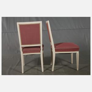 Übergroße Wandkonsole und vier Stühle