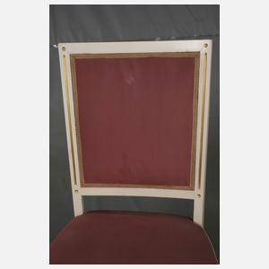 Übergroße Wandkonsole und vier Stühle