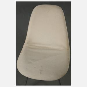Herman Miller zwei Stühle