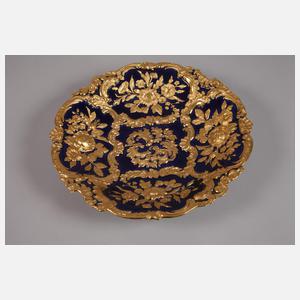 Meissen Prunkschale Reliefdekor und Kobalt