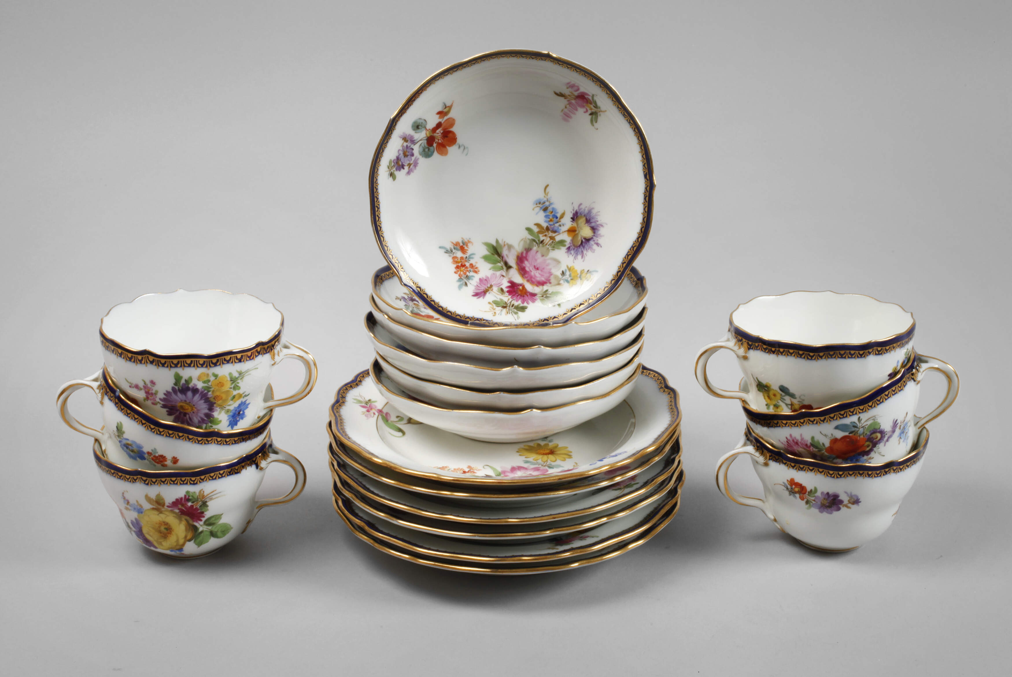 Meissen sechs Gedecke "Blumenbukett schräg"