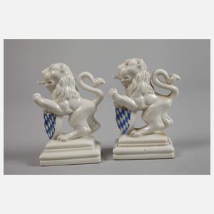 Nymphenburg Paar kleine "Löwen" als Wappenhalter