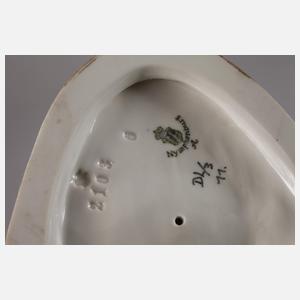 Nymphenburg "Schäffler mit Girlande"