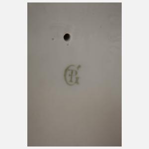 Pfeffer Gotha Papagei auf hohem Podest