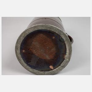 Hoher Bunzlauer Walzenkrug mit Plauener Zinnmontierung