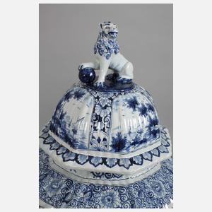 Paar übergroße Deckelvasen